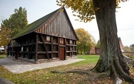 drewniany kościół w Herburtowie (2)